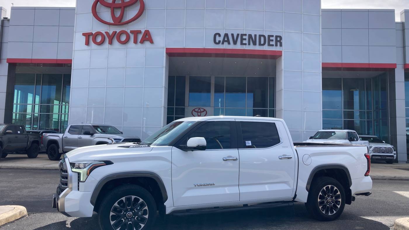 2024 Toyota Tundra Hybrid Limited — Pickup Truck — 12,659 mi — San Antonio, TX