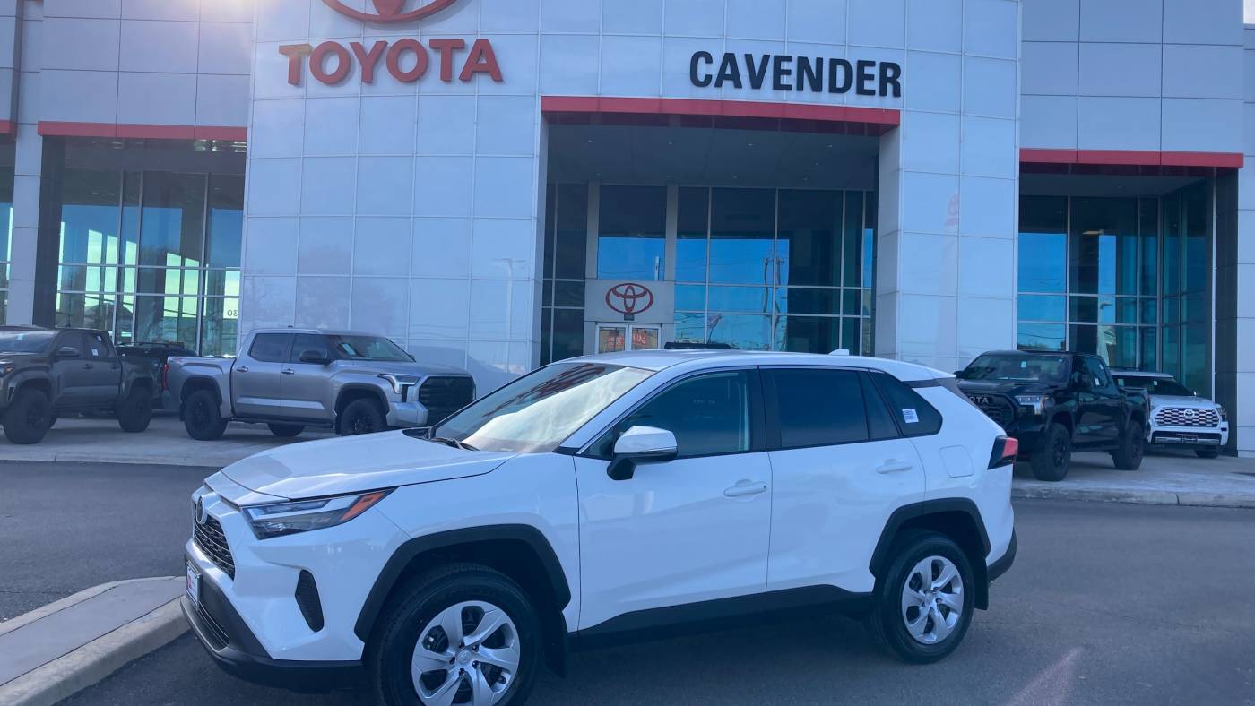 2025 Toyota RAV4 LE — SUV — 207 mi — San Antonio, TX
