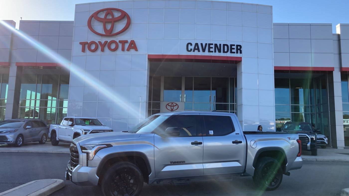 2022 Toyota Tundra SR5 — Pickup Truck — 46,850 mi — San Antonio, TX