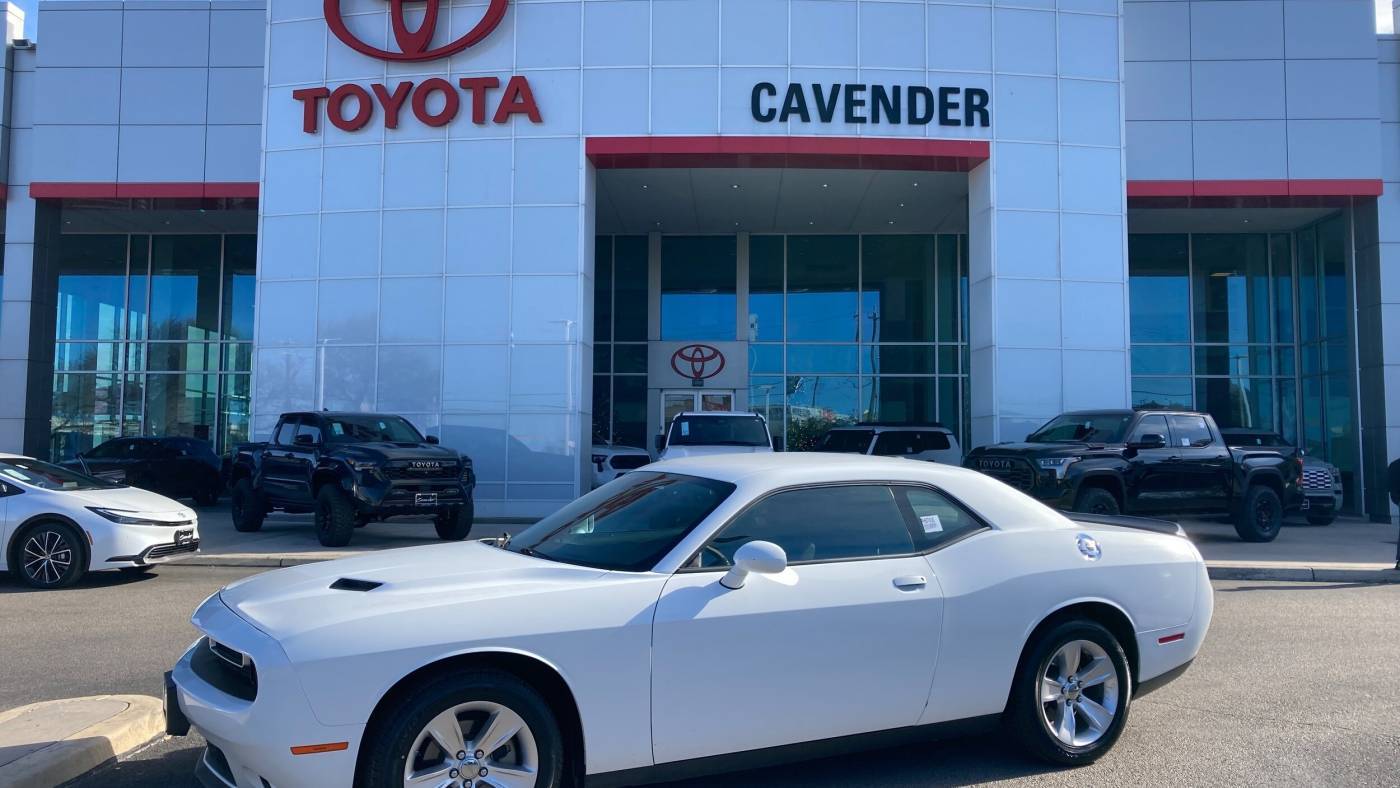 2023 Dodge Challenger SXT — Coupe — 41,419 mi — San Antonio, TX