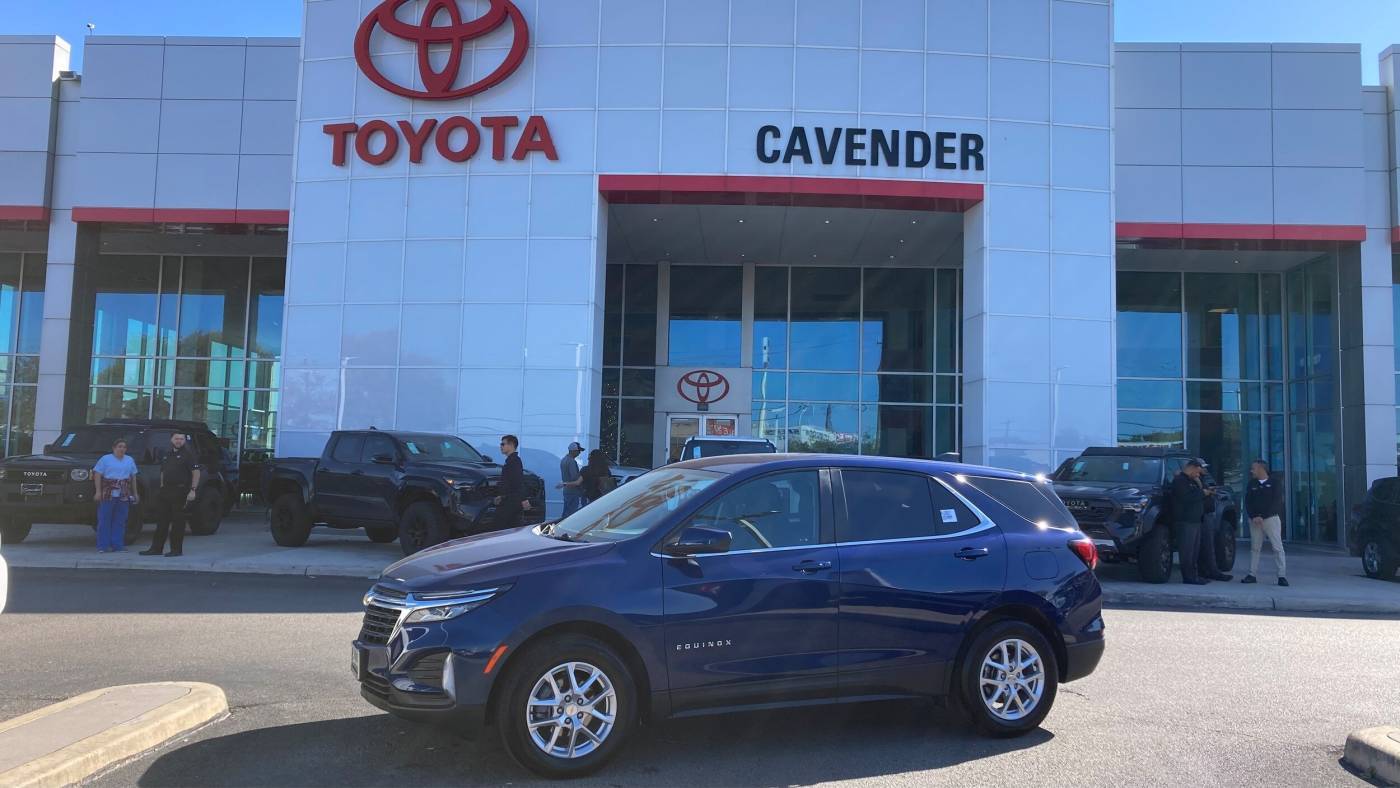 2023 Chevrolet Equinox LT — SUV — 25,981 mi — San Antonio, TX