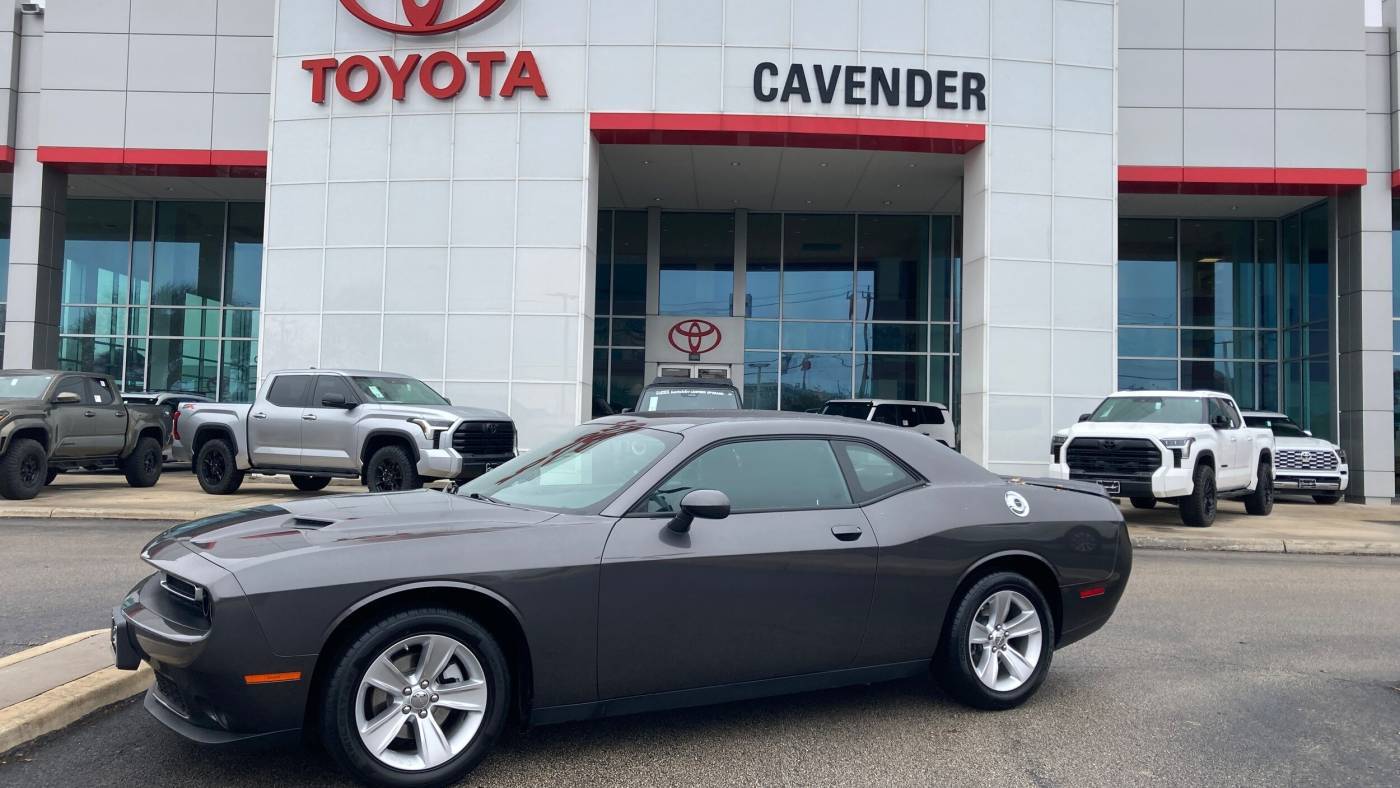 2023 Dodge Challenger SXT — Coupe — 48,860 mi — San Antonio, TX