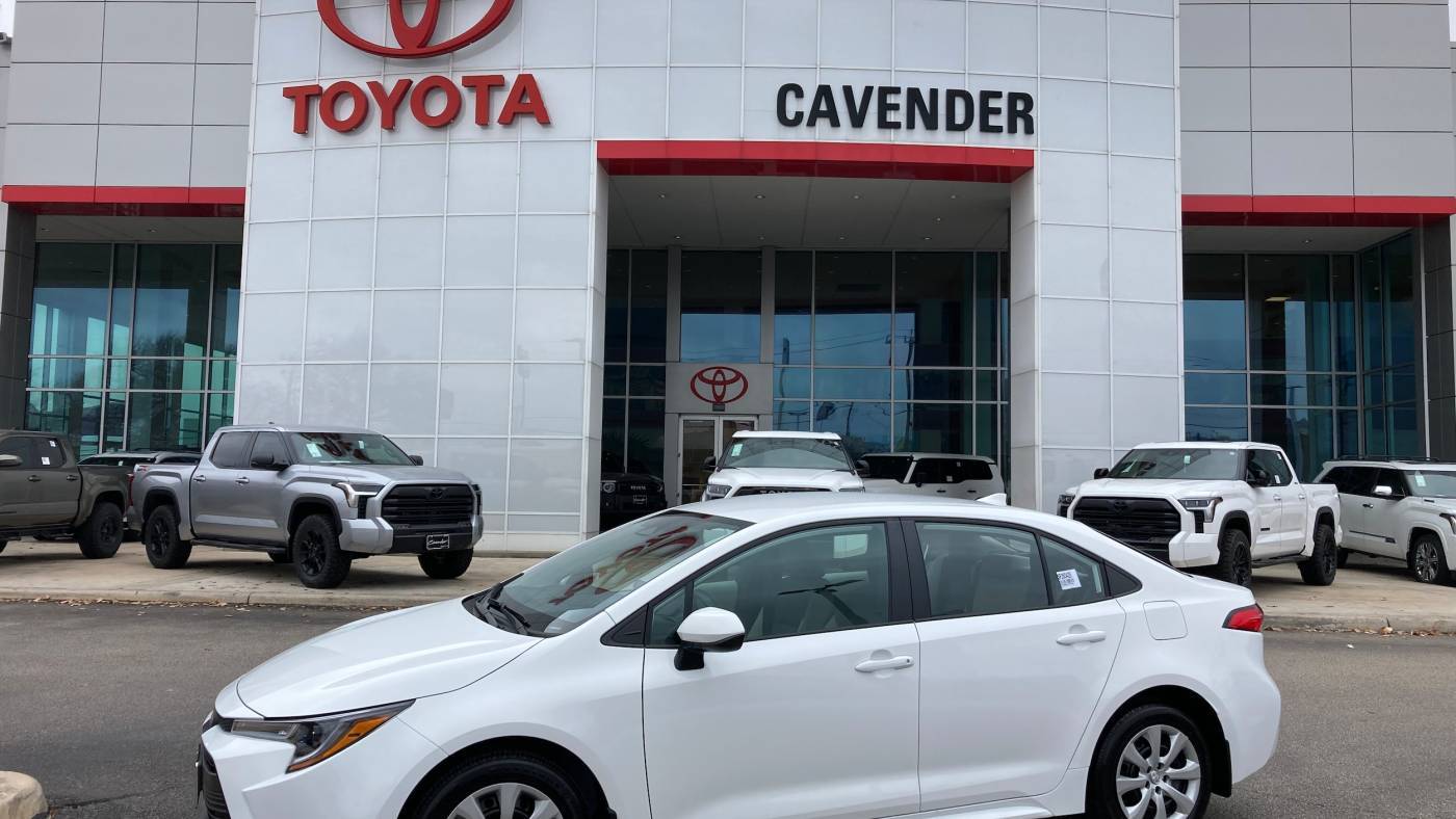 2025 Toyota Corolla LE — Sedan — 207 mi — San Antonio, TX
