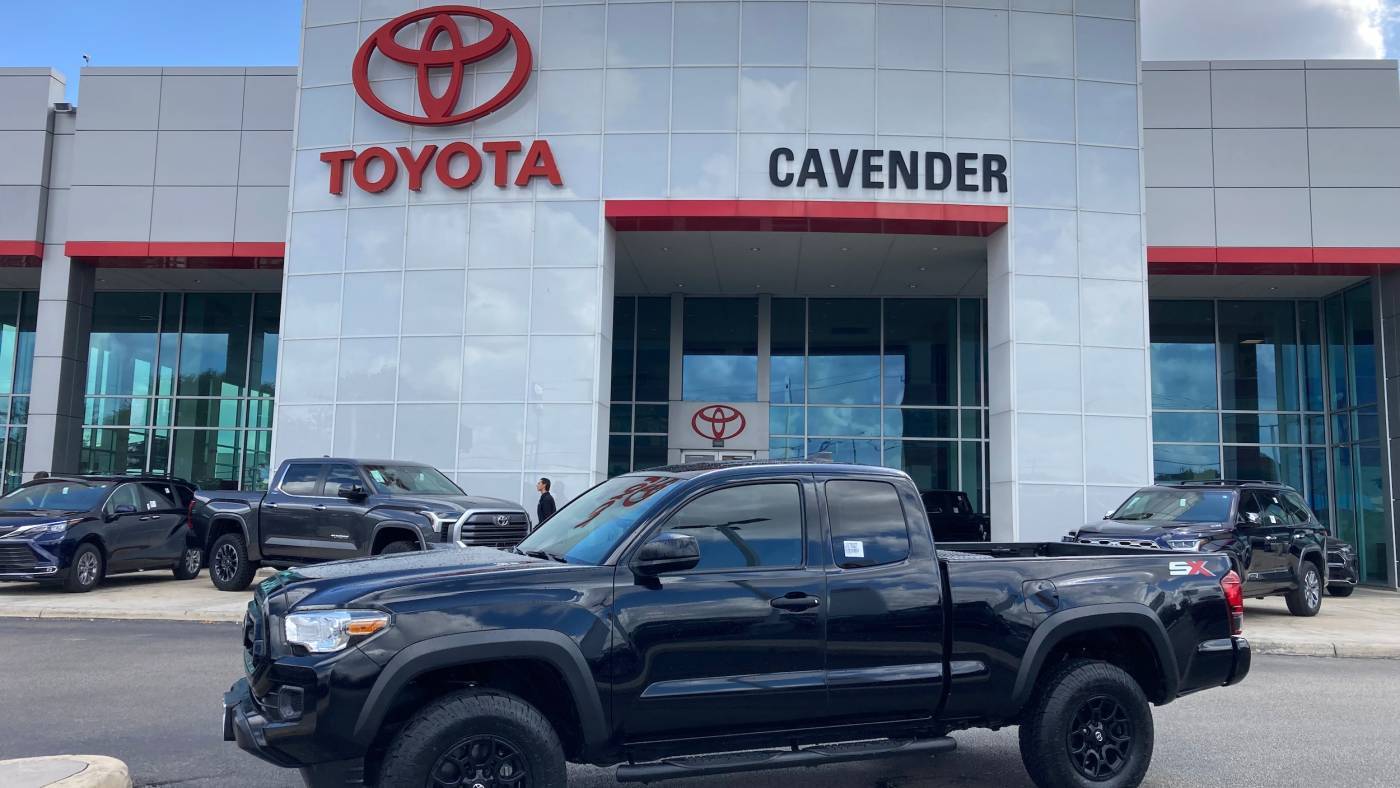 2020 Toyota Tacoma SR — Pickup Truck — 67,335 mi — San Antonio, TX