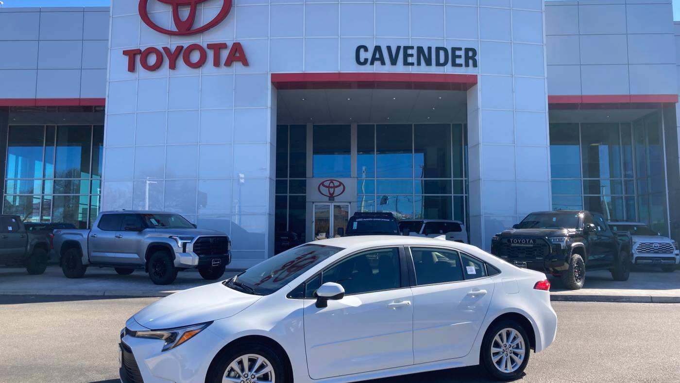 2025 Toyota Corolla Hybrid LE — Sedan — 207 mi — San Antonio, TX
