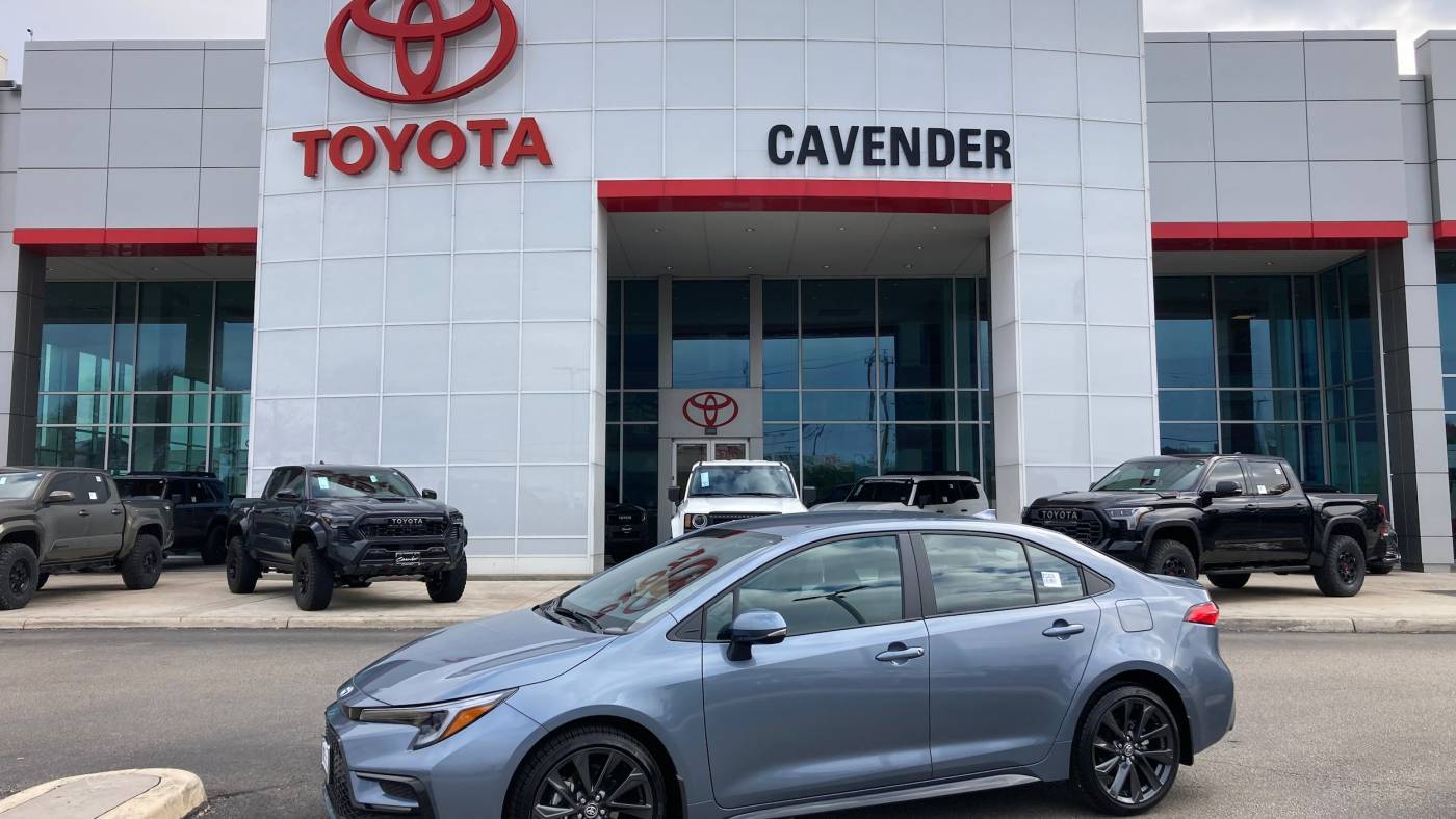 2025 Toyota Corolla SE — Sedan — 207 mi — San Antonio, TX
