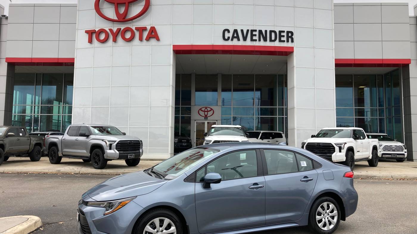 2025 Toyota Corolla LE — Sedan — 207 mi — San Antonio, TX