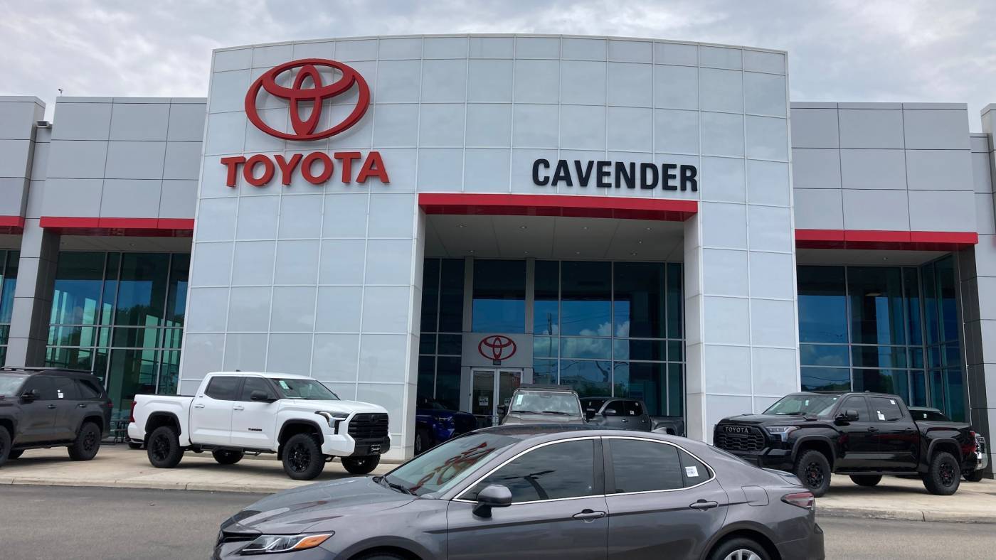 2021 Toyota Camry LE — Sedan — 67,951 mi — San Antonio, TX