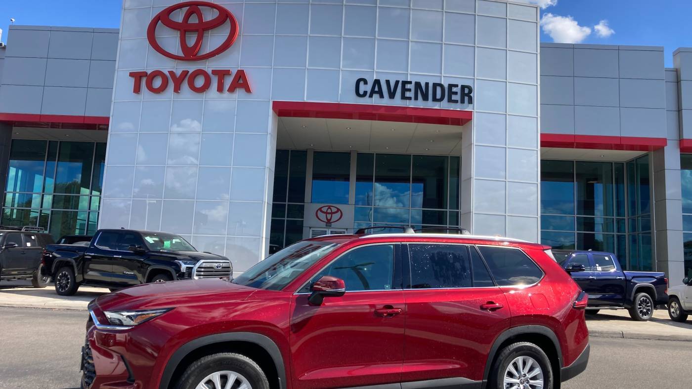 2024 Toyota Grand Highlander XLE — SUV — 9,551 mi — San Antonio, TX