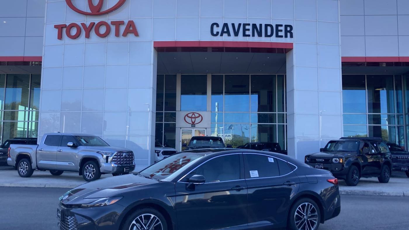 2025 Toyota Camry XLE — Sedan — 207 mi — San Antonio, TX