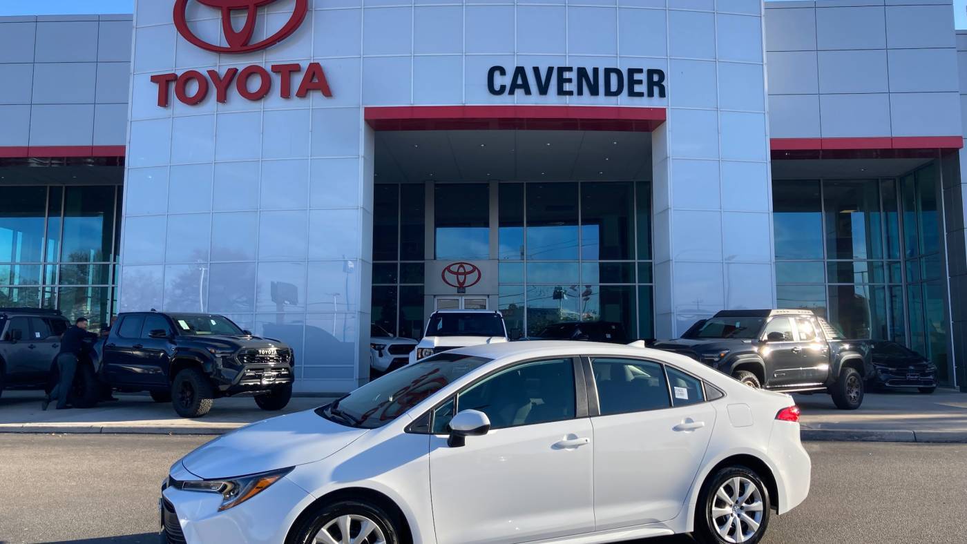 2025 Toyota Corolla LE — Sedan — 207 mi — San Antonio, TX