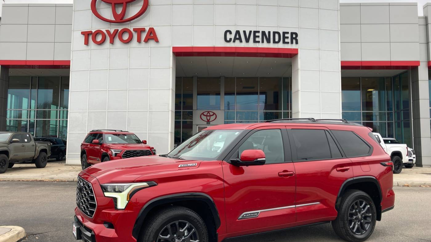 2025 Toyota Sequoia Platinum — SUV — 207 mi — San Antonio, TX
