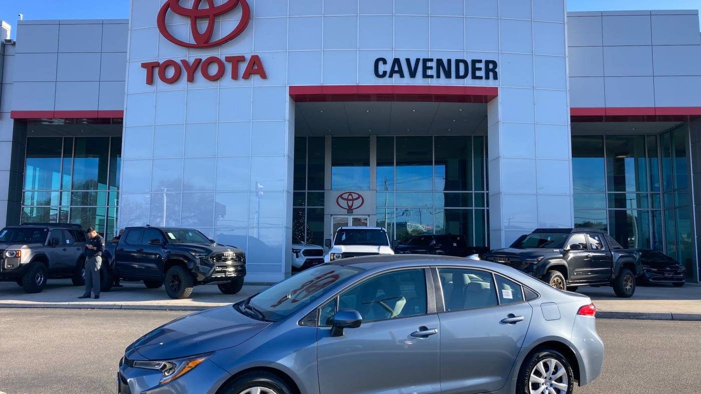 2025 Toyota Corolla LE — Sedan — 207 mi — San Antonio, TX