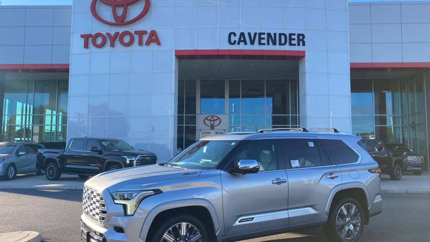 2024 Toyota Sequoia SR5 — SUV — 10,815 mi — San Antonio, TX
