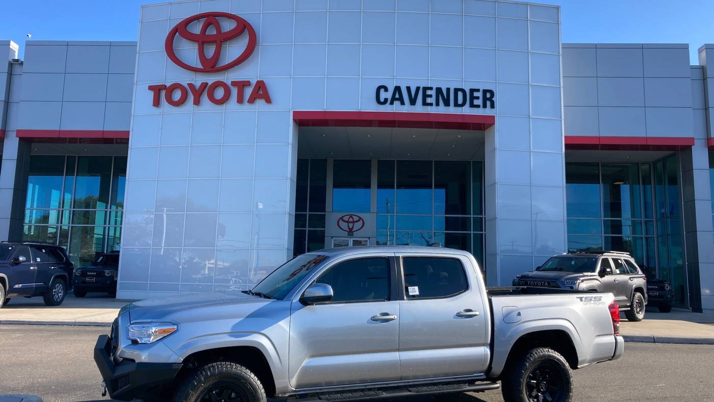 2023 Toyota Tacoma SR — Pickup Truck — 17,187 mi — San Antonio, TX
