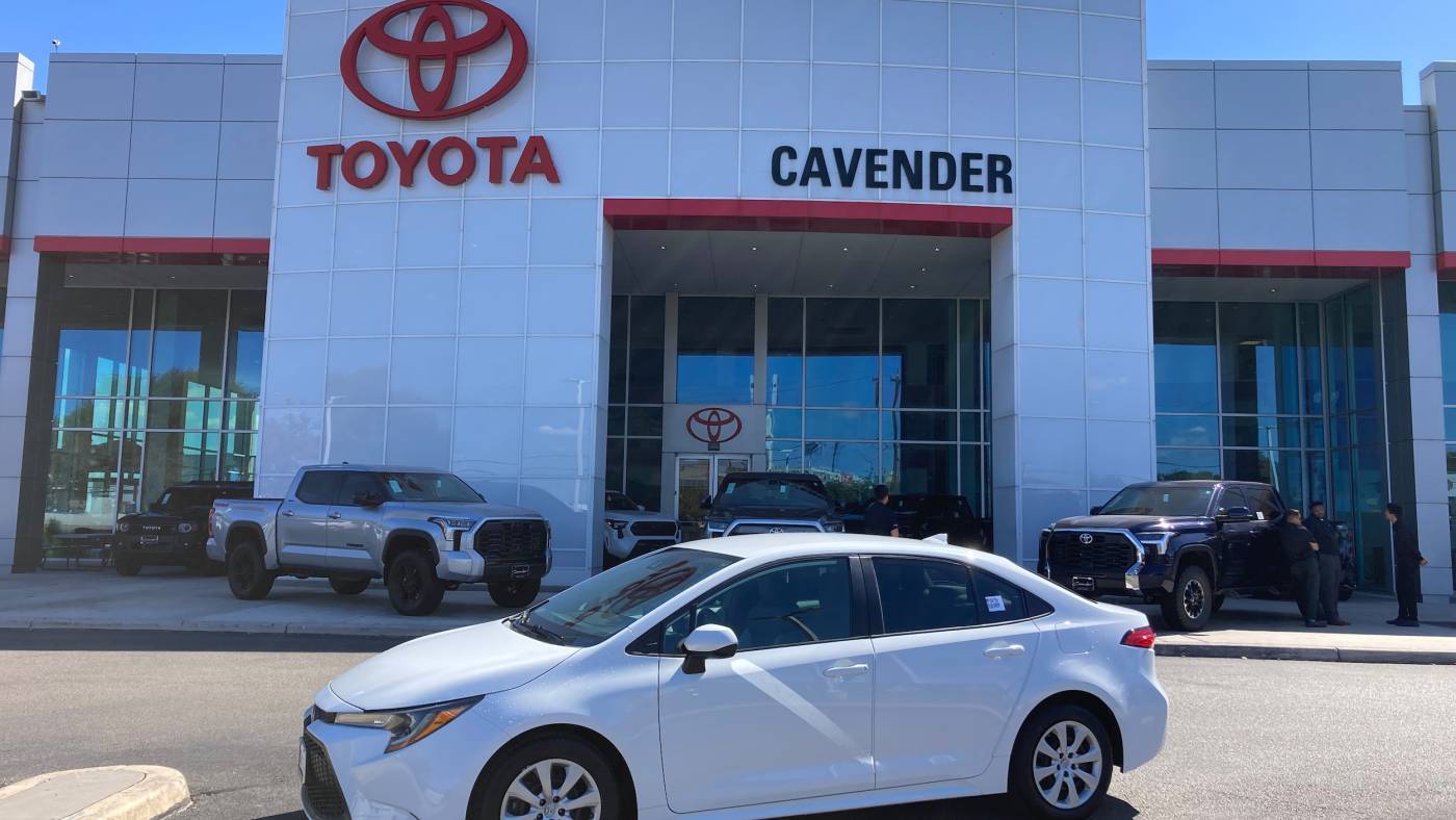 2021 Toyota Corolla LE — Sedan — 47,043 mi — San Antonio, TX