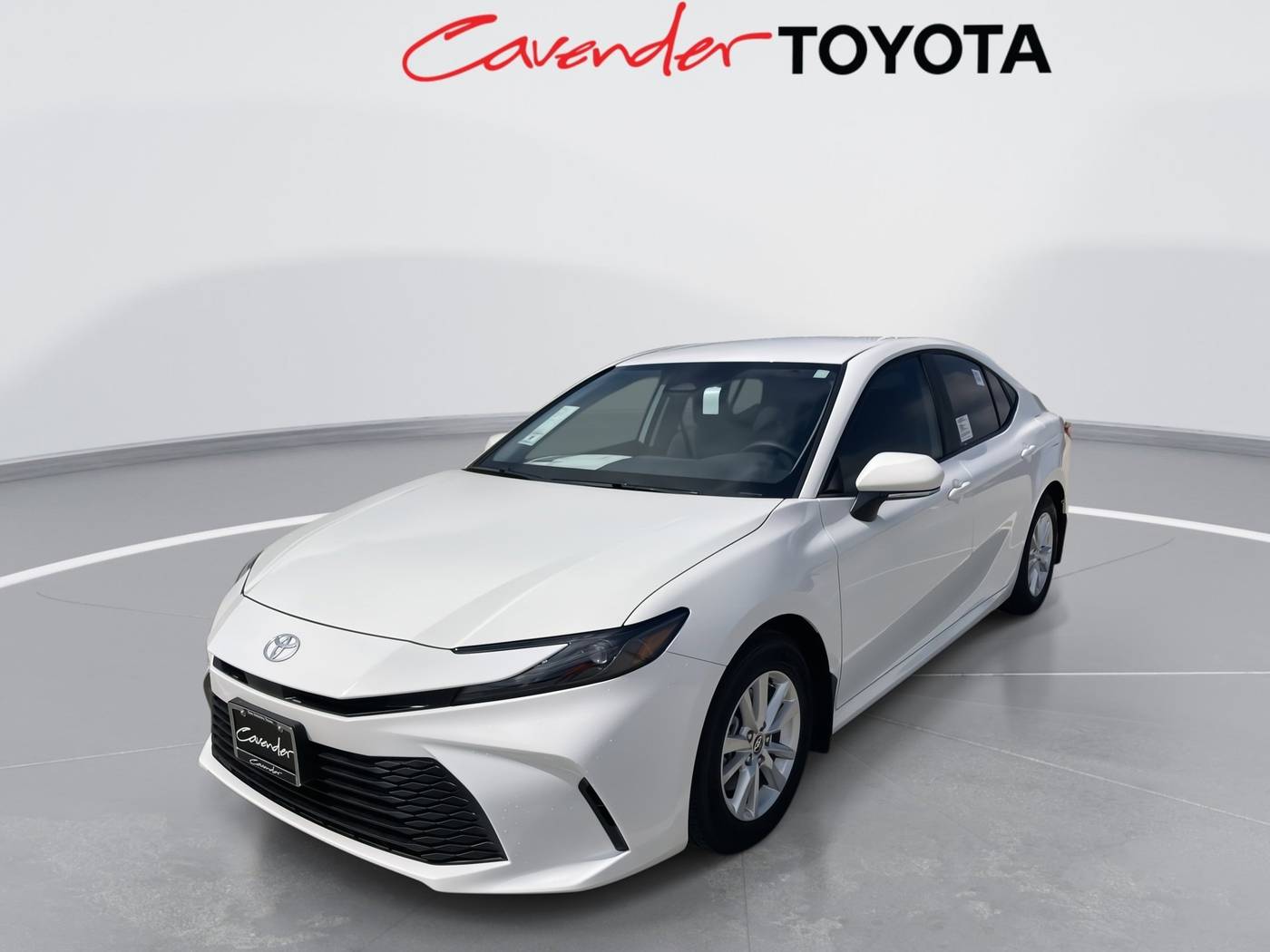 2025 Toyota Camry Hybrid LE — Sedan — 601 mi — San Antonio, TX