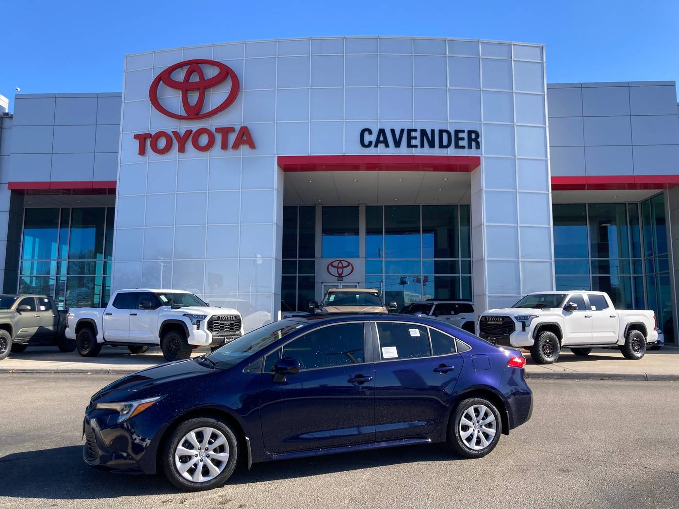 2025 Toyota Corolla Hybrid LE — Sedan — 4,806 mi — San Antonio, TX