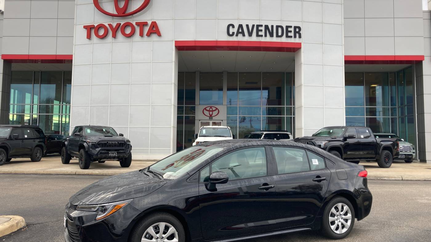 2025 Toyota Corolla LE — Sedan — 207 mi — San Antonio, TX
