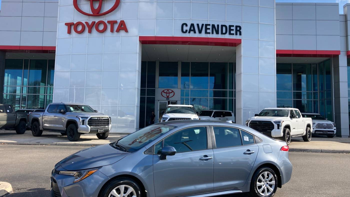 2025 Toyota Corolla LE — Sedan — 207 mi — San Antonio, TX