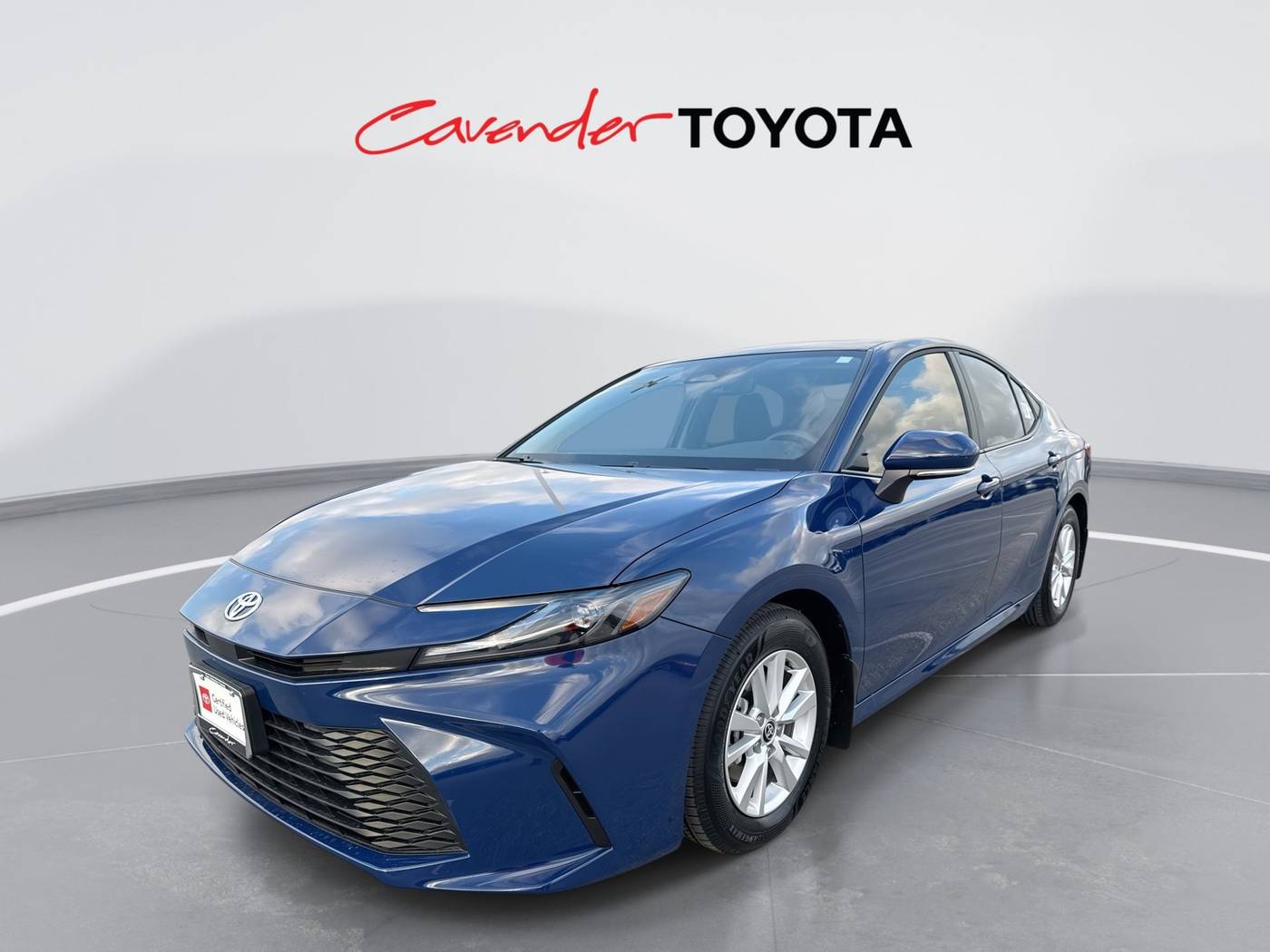 2025 Toyota Camry Hybrid LE — Sedan — 207 mi — San Antonio, TX