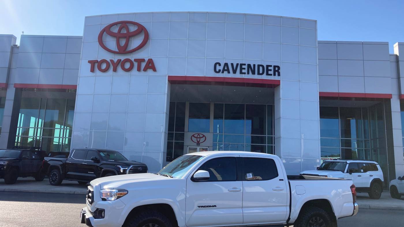 2023 Toyota Tacoma SR5 — Pickup Truck — 24,766 mi — San Antonio, TX