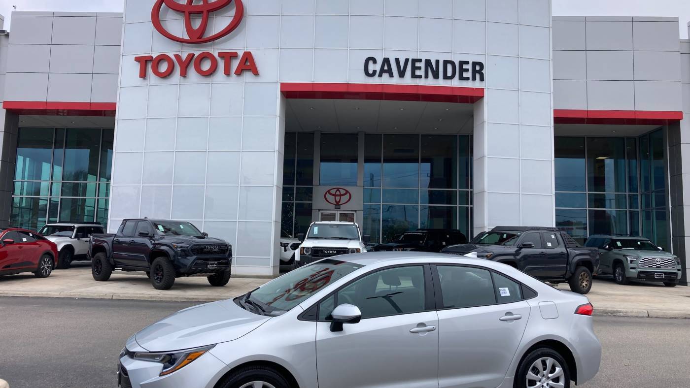 2025 Toyota Corolla LE — Sedan — 207 mi — San Antonio, TX