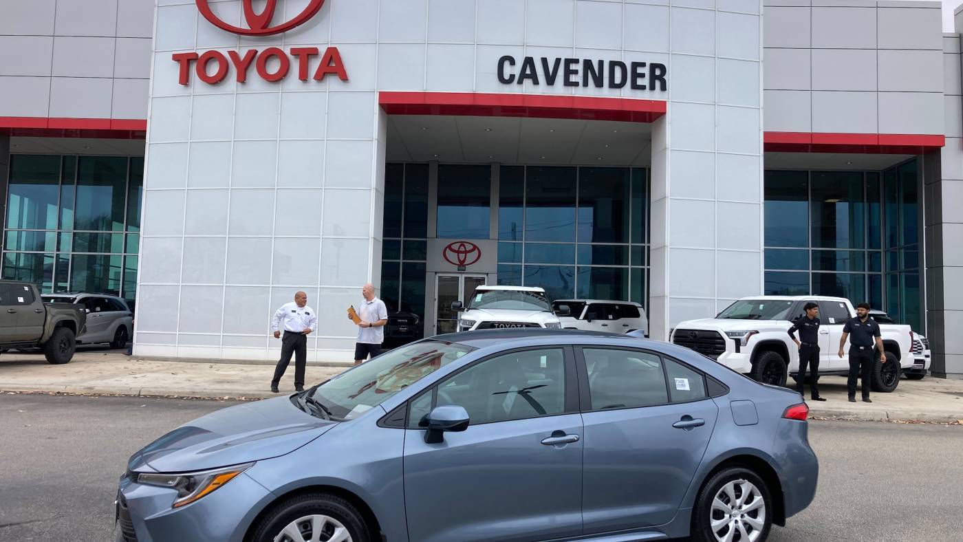 2025 Toyota Corolla LE — Sedan — 207 mi — San Antonio, TX