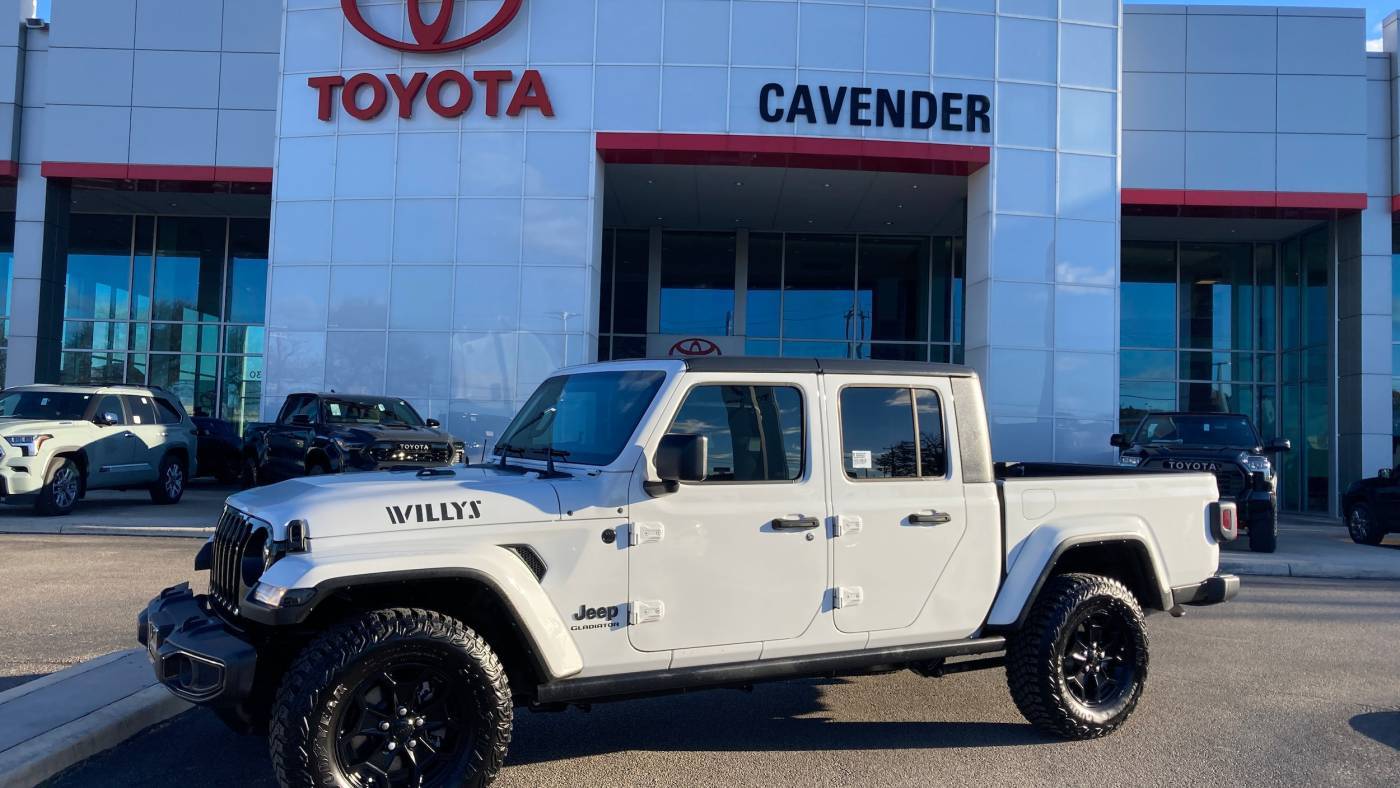 2021 Jeep Gladiator Willys — Pickup Truck — 97,382 mi — San Antonio, TX