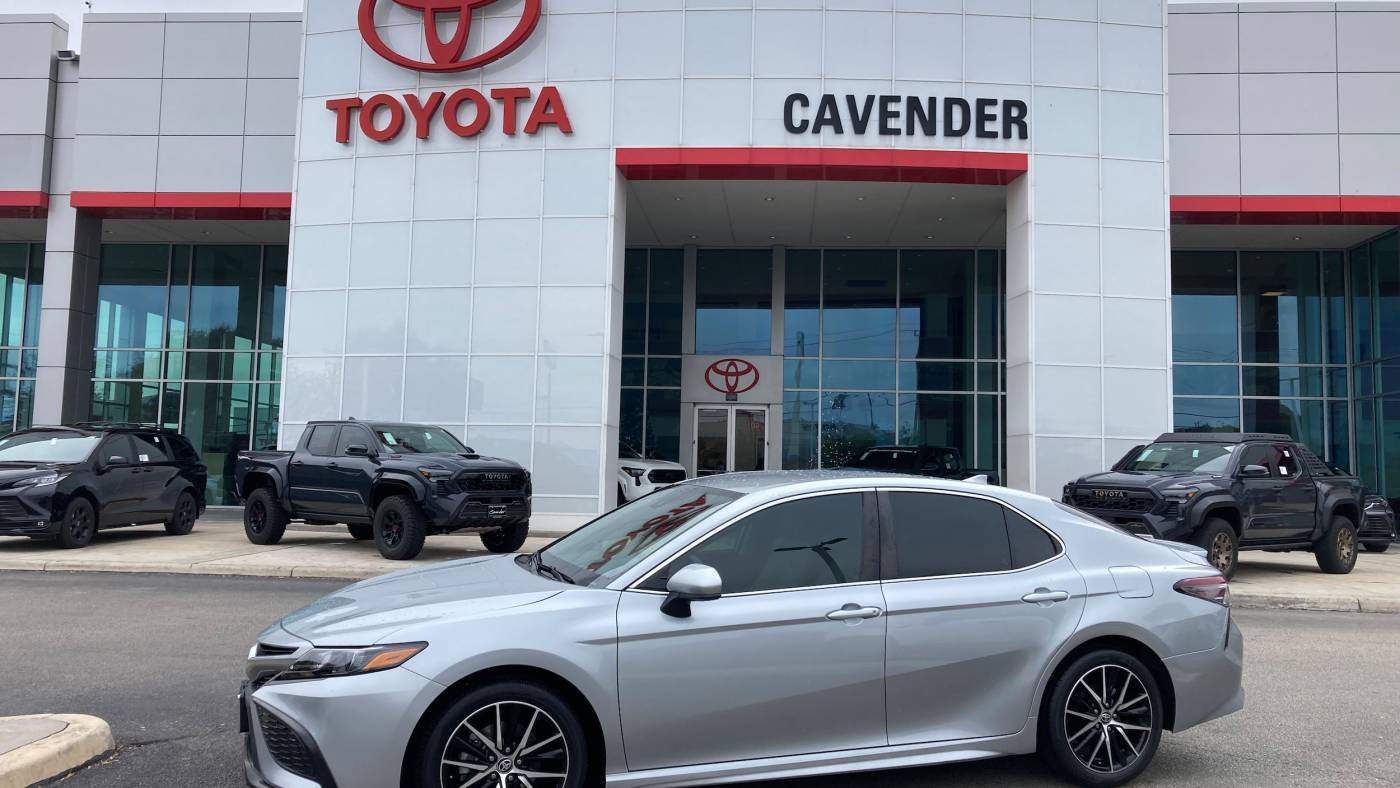 2021 Toyota Camry SE — Sedan — 83,607 mi — San Antonio, TX