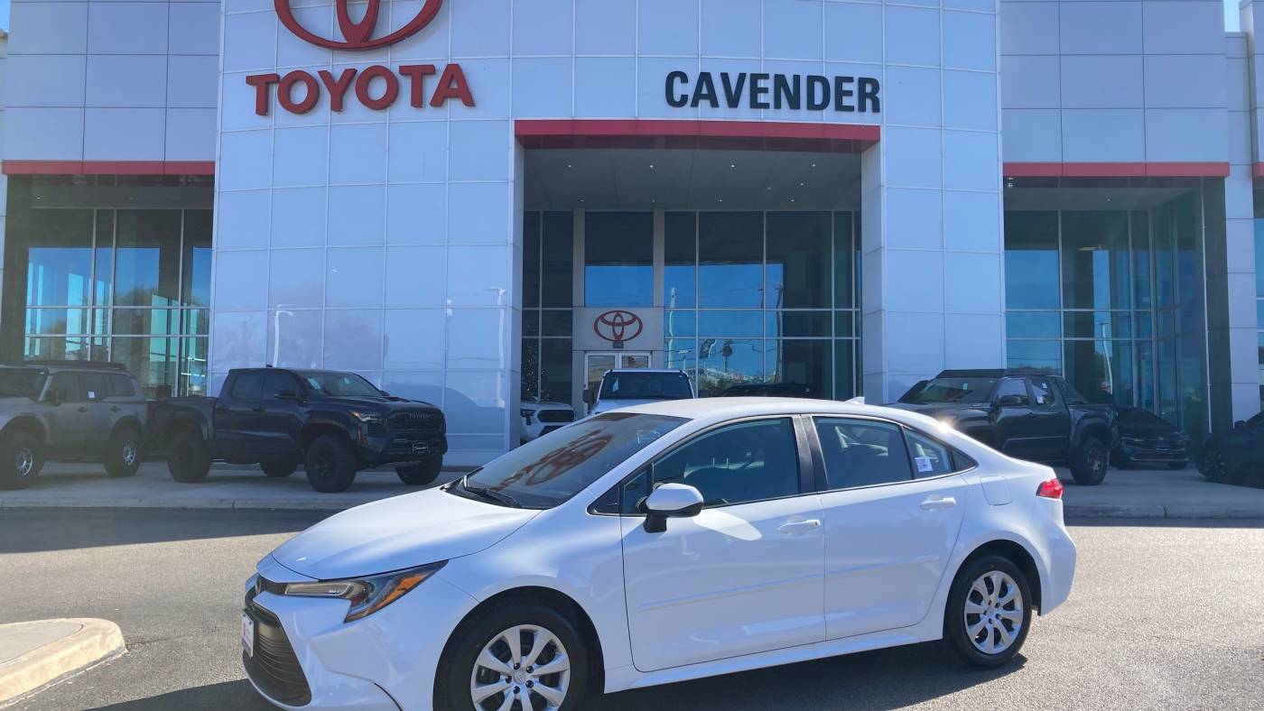 2025 Toyota Corolla LE — Sedan — 207 mi — San Antonio, TX