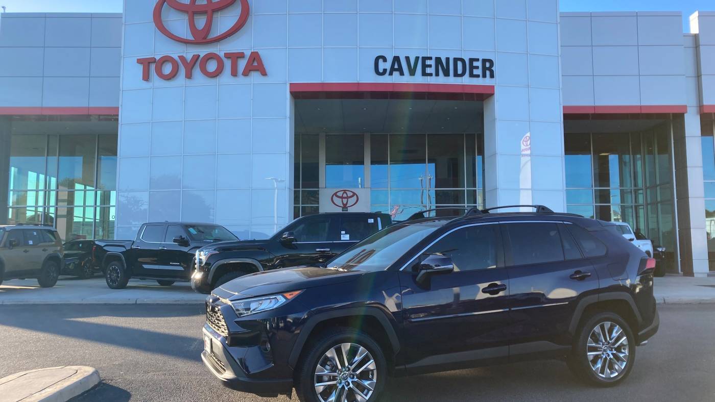 2020 Toyota RAV4 XLE Premium — SUV — 35,972 mi — San Antonio, TX