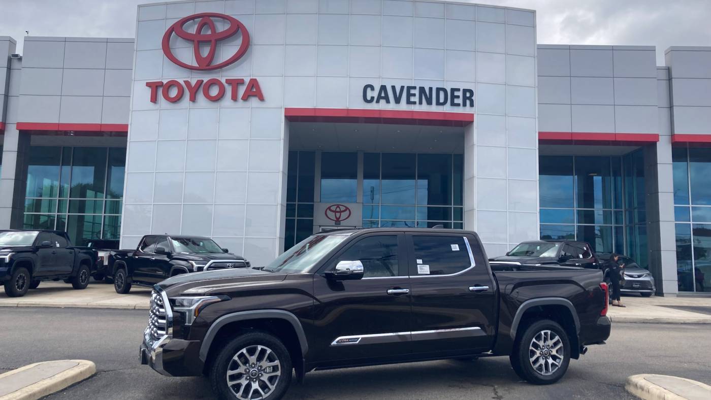 2024 Toyota Tundra SR5 — Pickup Truck — 2,898 mi — San Antonio, TX