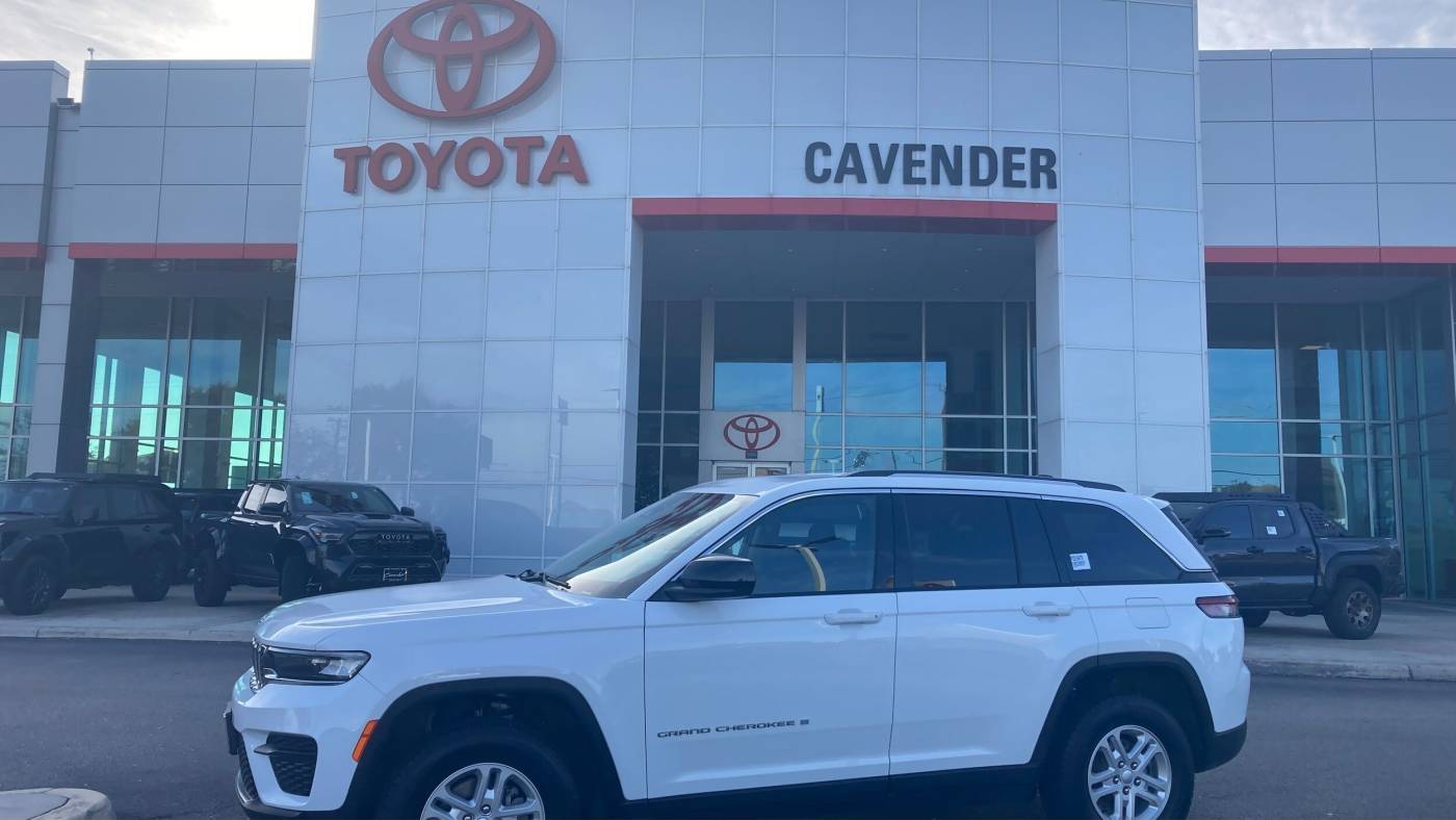 2023 Jeep Grand Cherokee Laredo — SUV — 45,763 mi — San Antonio, TX