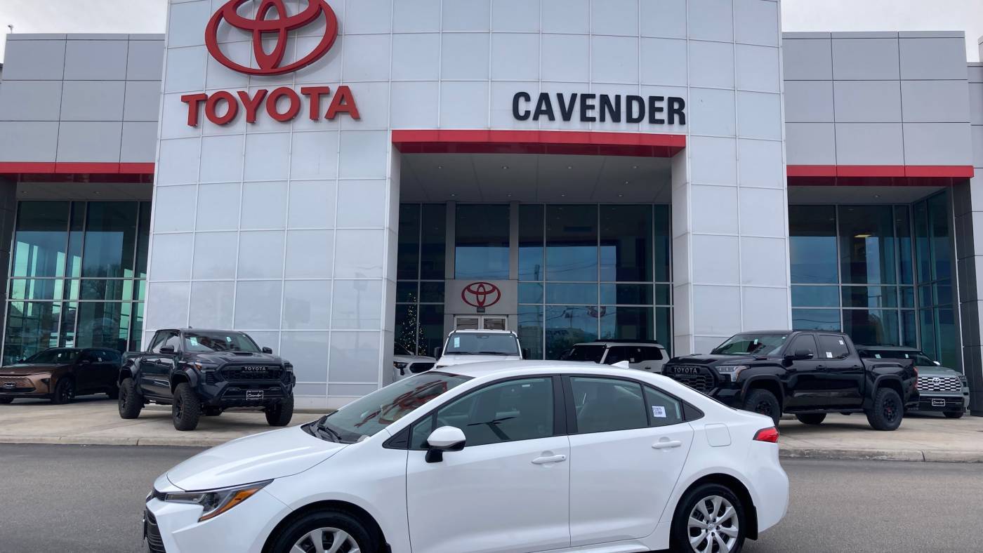 2025 Toyota Corolla LE — Sedan — 207 mi — San Antonio, TX
