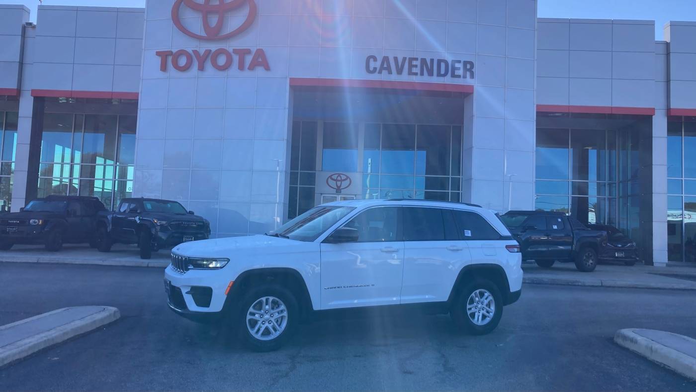 2024 Jeep Grand Cherokee Laredo — SUV — 26,606 mi — San Antonio, TX