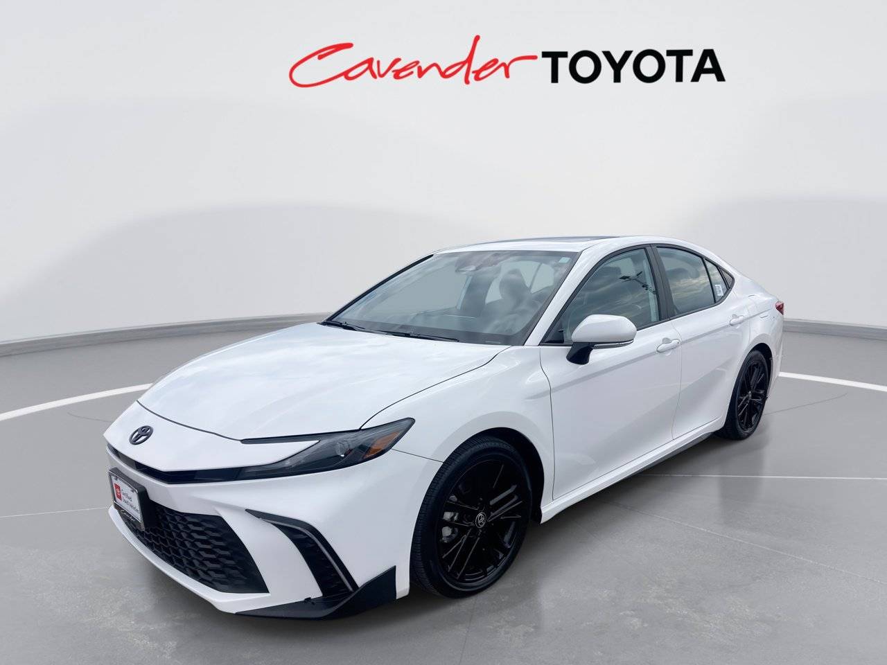 2025 Toyota Camry Hybrid SE — Sedan — 400 mi — San Antonio, TX