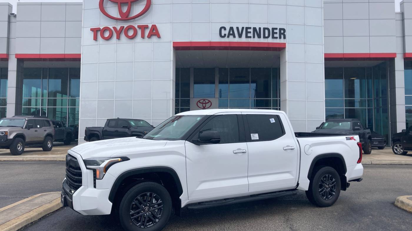 2025 Toyota Tundra SR5 — Pickup Truck — 8,419 mi — San Antonio, TX