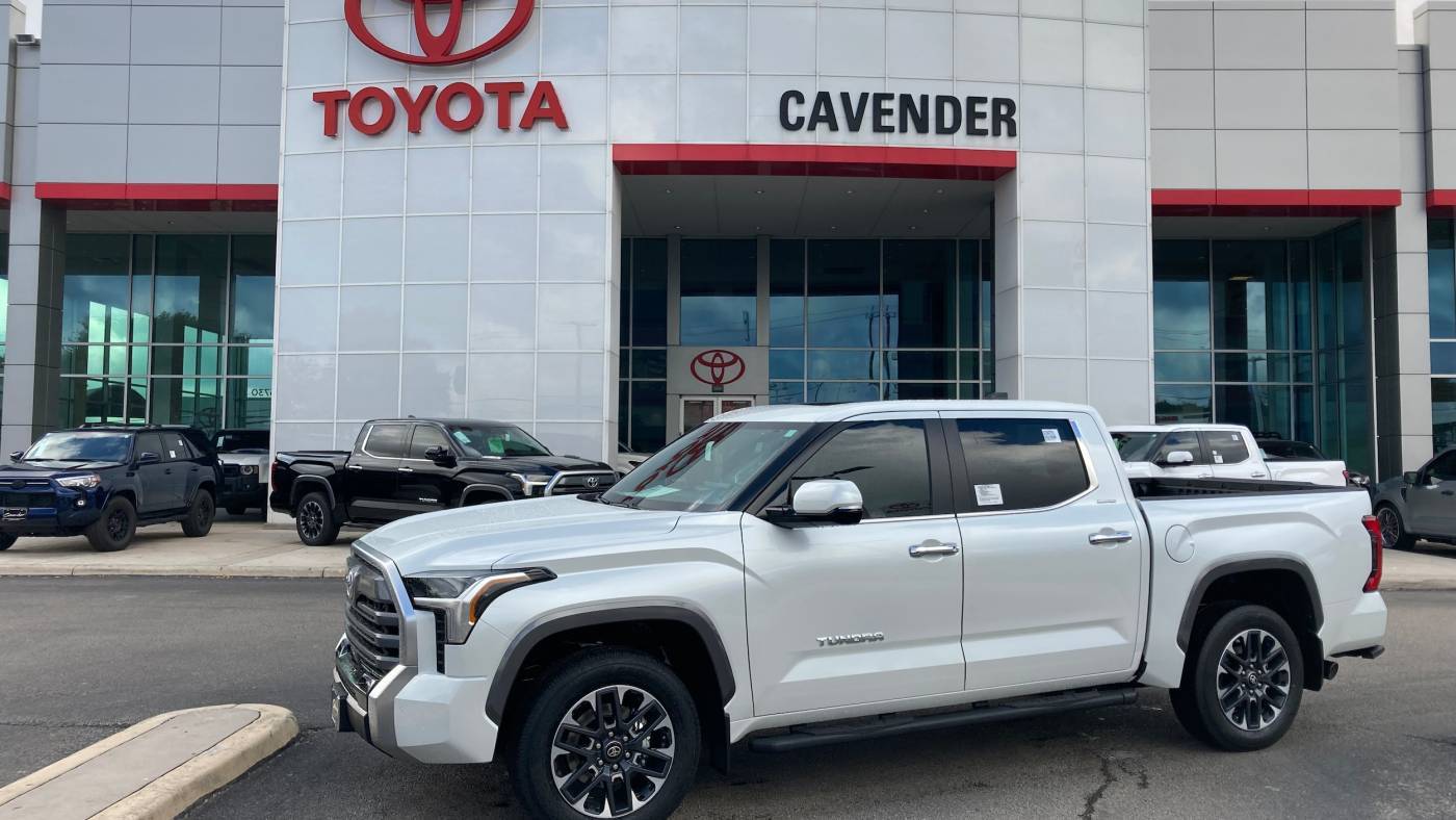 2025 Toyota Tundra Limited — Pickup Truck — 23,952 mi — San Antonio, TX