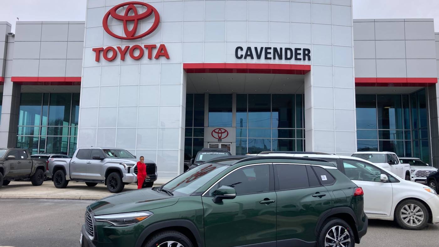 2024 Toyota Corolla Cross XLE — SUV — 207 mi — San Antonio, TX
