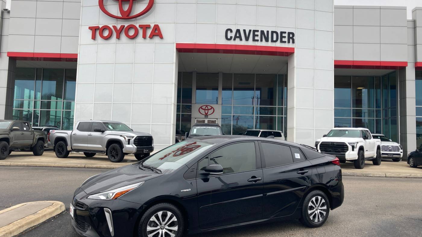 2021 Toyota Prius XLE — Hatchback — 32,882 mi — San Antonio, TX