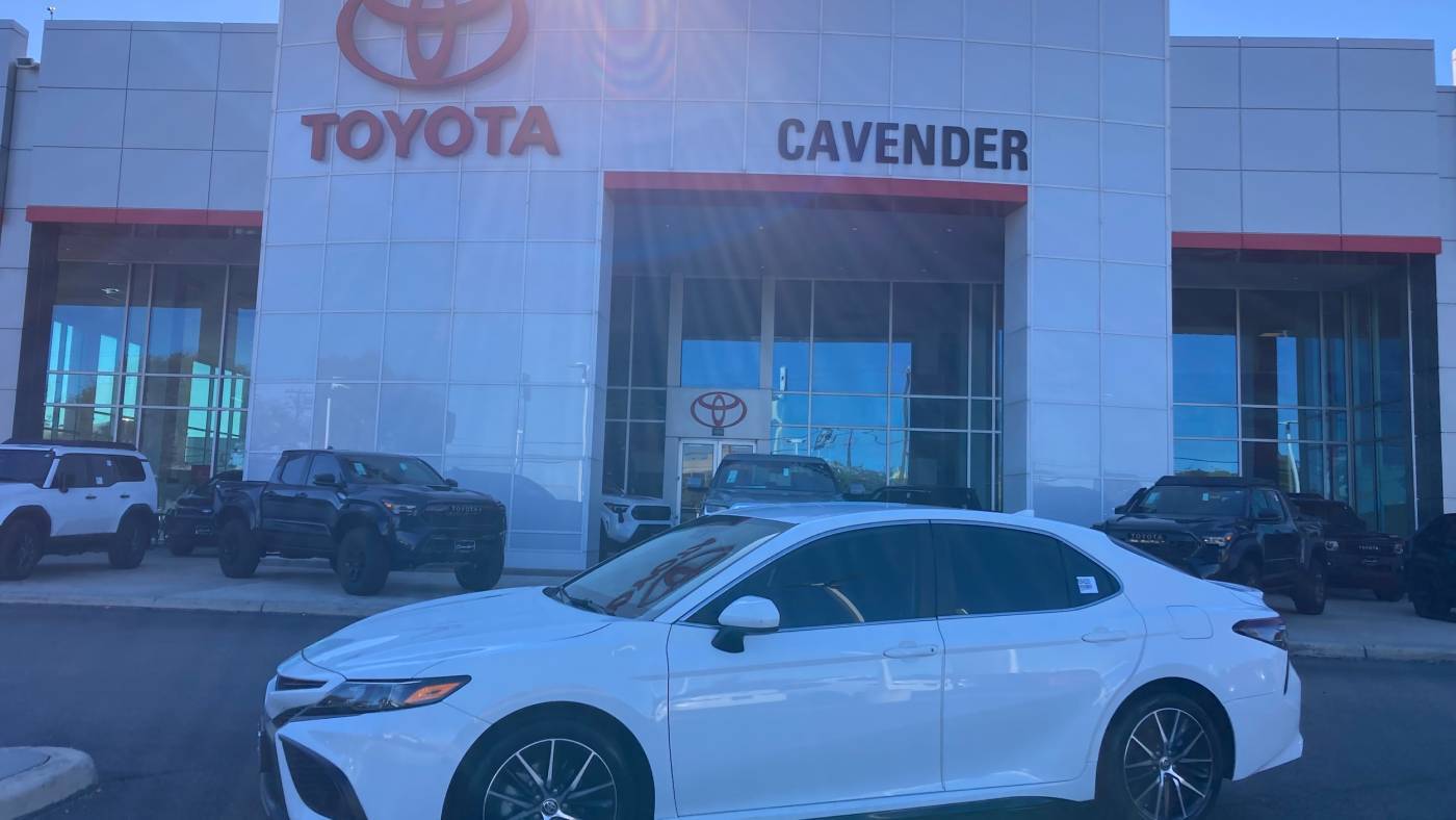 2021 Toyota Camry SE — Sedan — 62,162 mi — San Antonio, TX