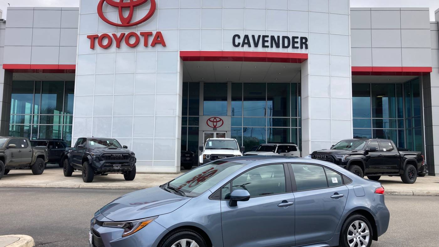 2025 Toyota Corolla LE — Sedan — 207 mi — San Antonio, TX