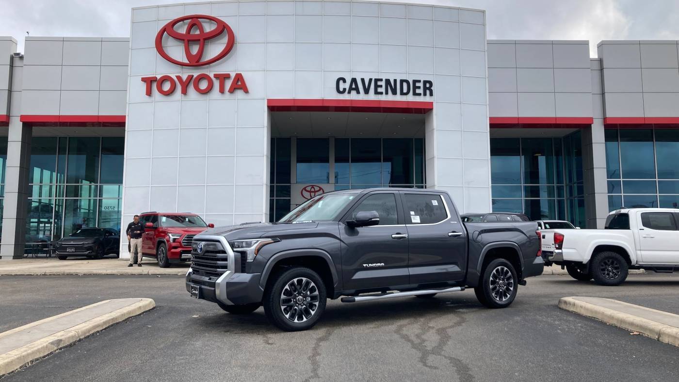 2024 Toyota Tundra Hybrid Limited — Pickup Truck — 23,071 mi — San Antonio, TX