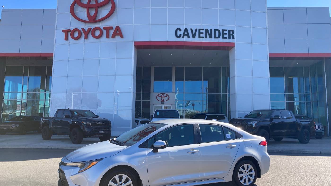 2025 Toyota Corolla LE — Sedan — 207 mi — San Antonio, TX