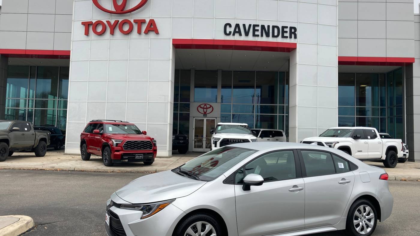 2025 Toyota Corolla LE — Sedan — 207 mi — San Antonio, TX