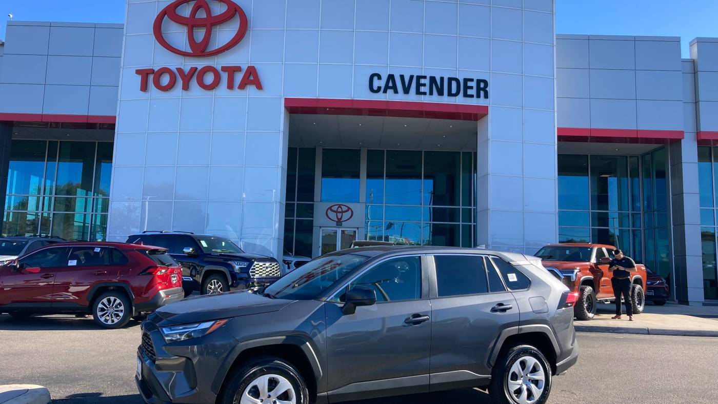2024 Toyota RAV4 LE — SUV — 15,163 mi — San Antonio, TX