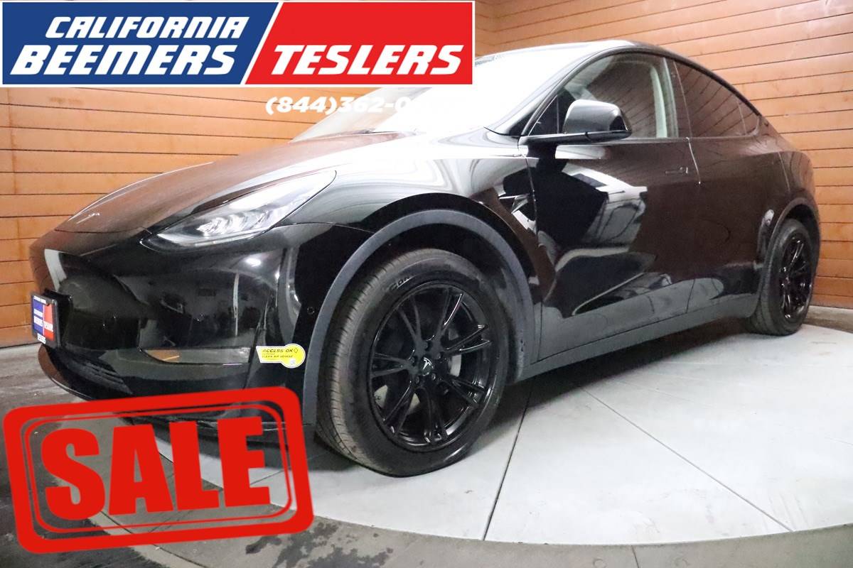2022 Tesla Model Y Long Range — SUV — 26,135 mi — Costa Mesa, CA