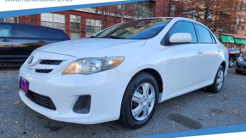 2011 Toyota Corolla LE — Sedan — 177,960 mi — Arlington, VA