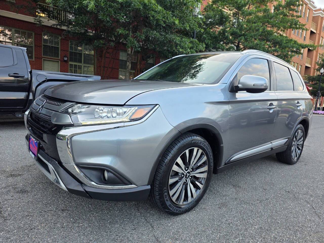 2020 Mitsubishi Outlander SE — SUV — 93,059 mi — Arlington, VA